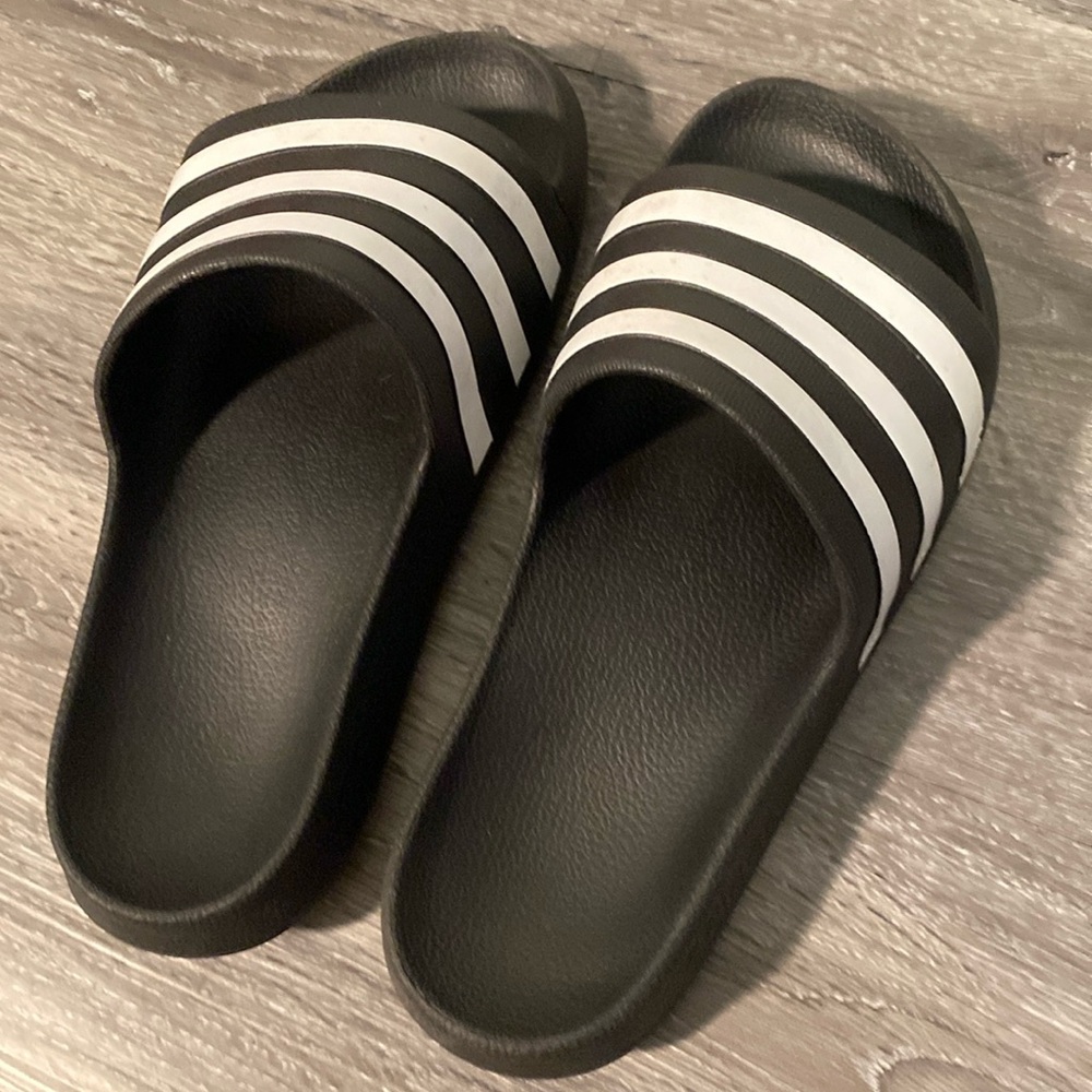 Adidas size 5 slip ons